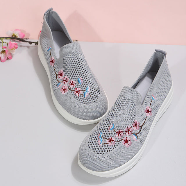 Regia  Orthopedic Sneakers