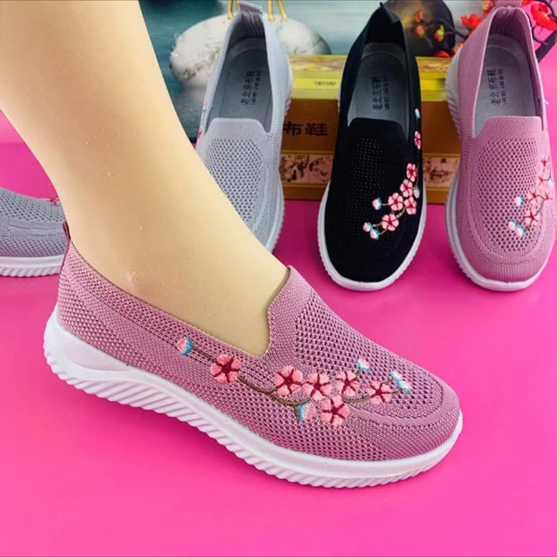 Regia  Orthopedic Sneakers
