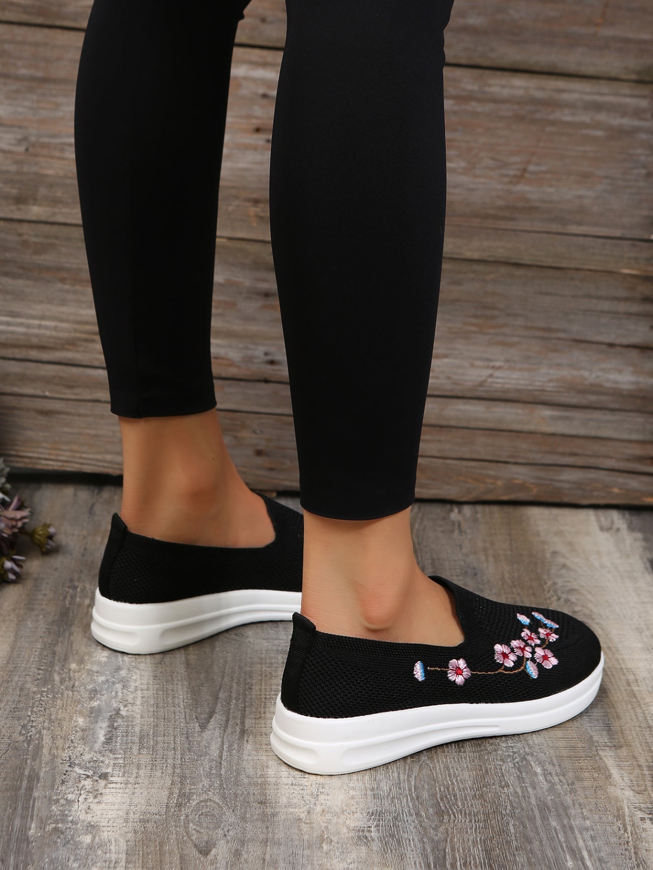 Regia  Orthopedic Sneakers